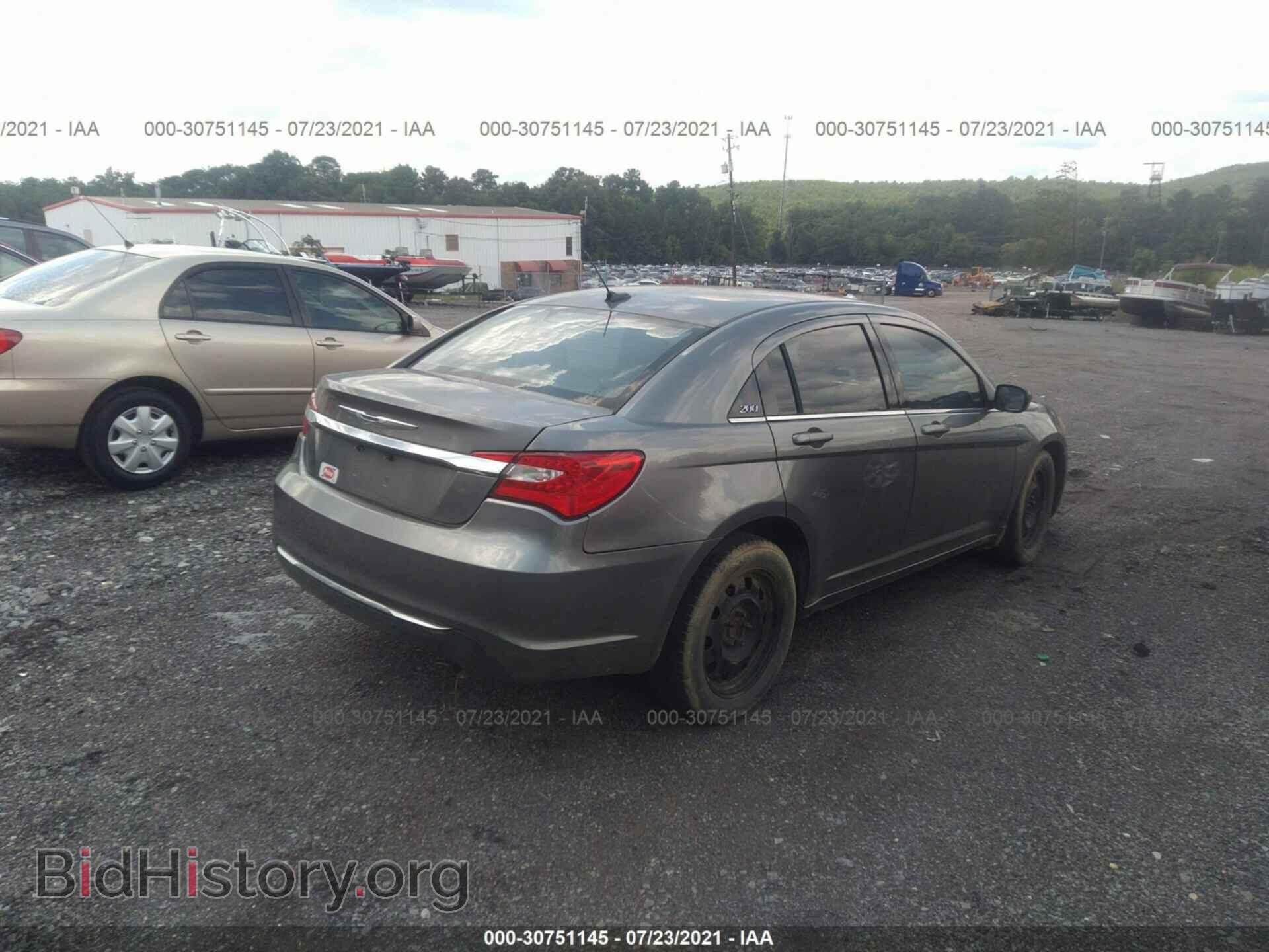 2012 CHRYSLER 200 - VIN: 1C3CCBAB7CN273593 - Фото 4