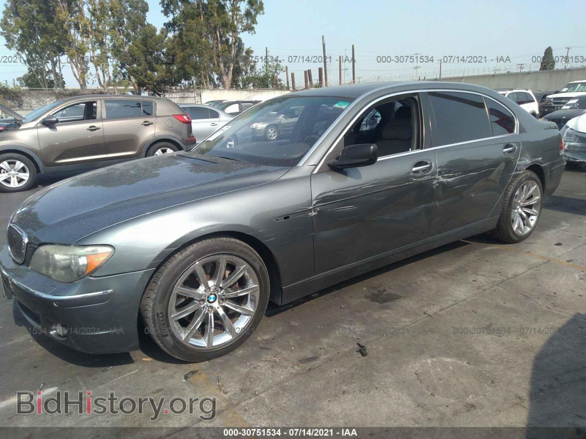 2007 BMW 7 SERIES - VIN: WBAHN83577DT70811 - Фото 2