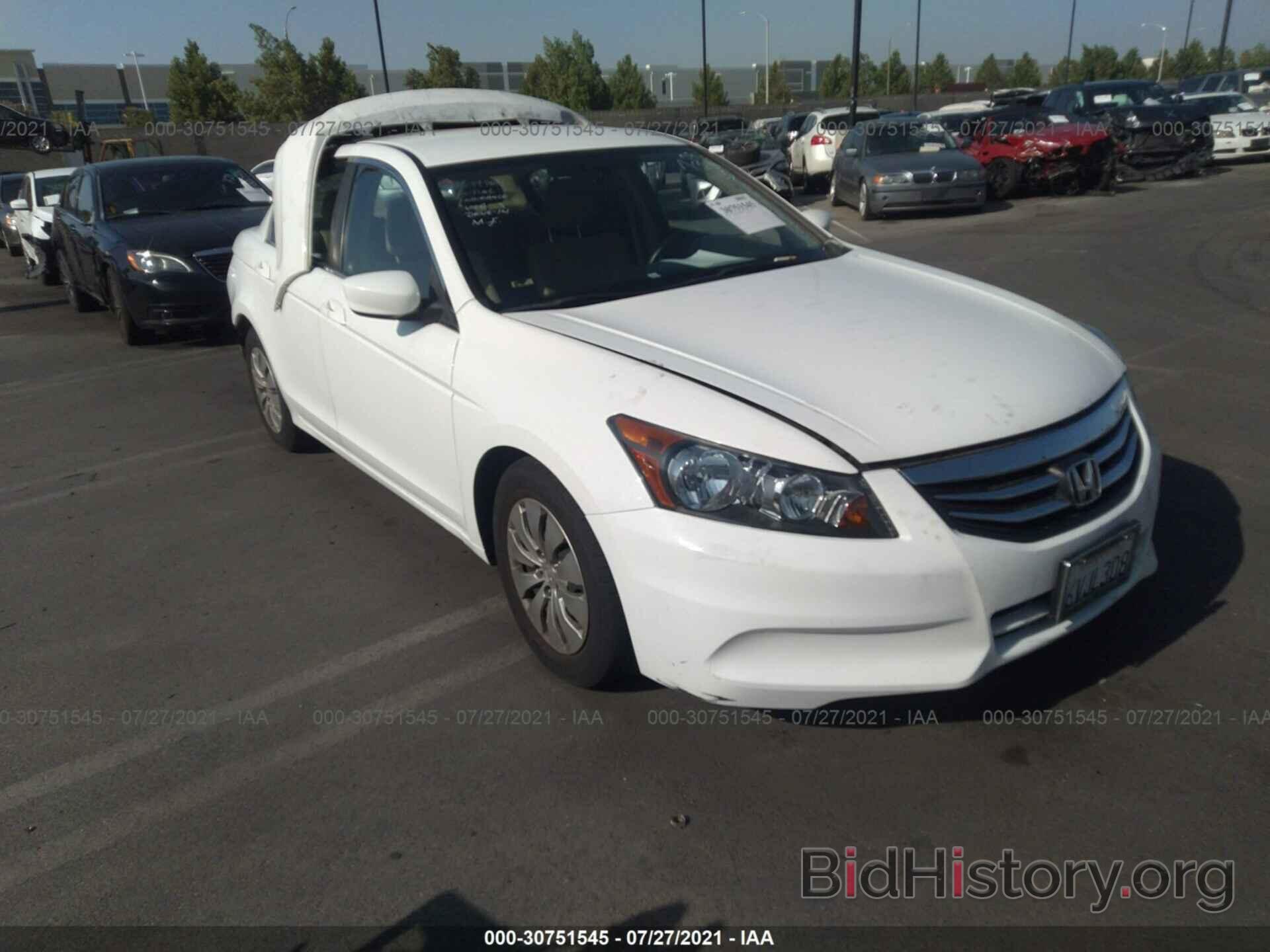 Photo 1HGCP2F33CA112880 - HONDA ACCORD SDN 2012