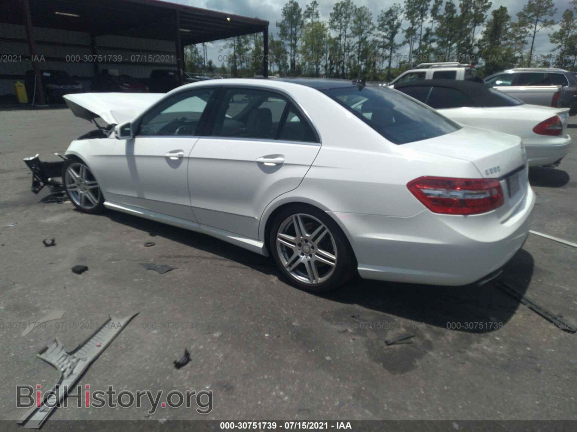 2010 MERCEDES-BENZ E-CLASS - VIN: WDDHF7CB3AA055180 - Фото 3