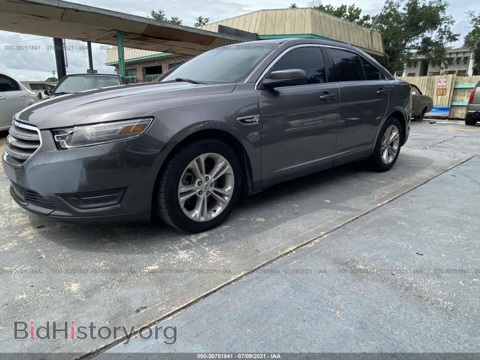 2013 FORD TAURUS - VIN: 1FAHP2E88DG228727 - Фото 2