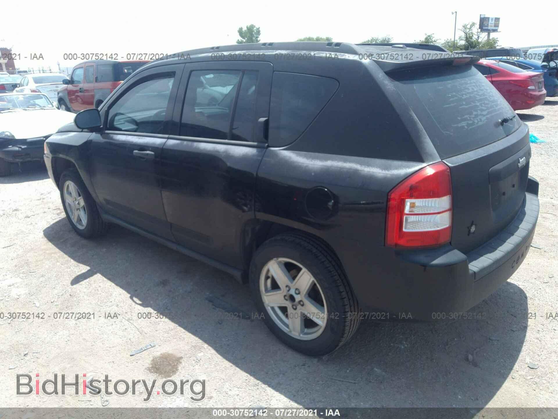2007 JEEP COMPASS - VIN: 1J8FT47W97D363654 - Фото 3