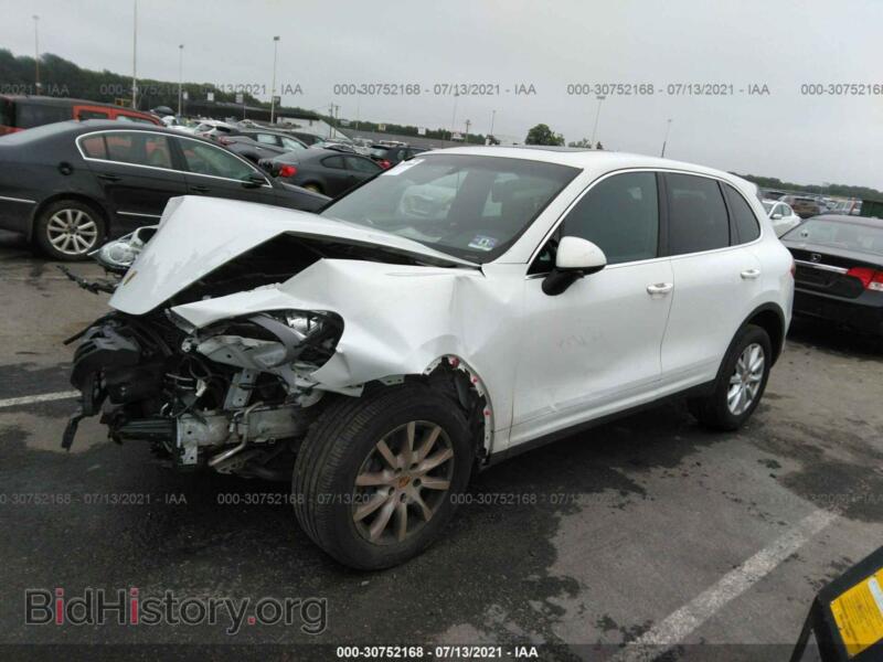 2014 Porsche CAYENNE (VIN WP1AA2A20ELA93703) — фото 2 из 11