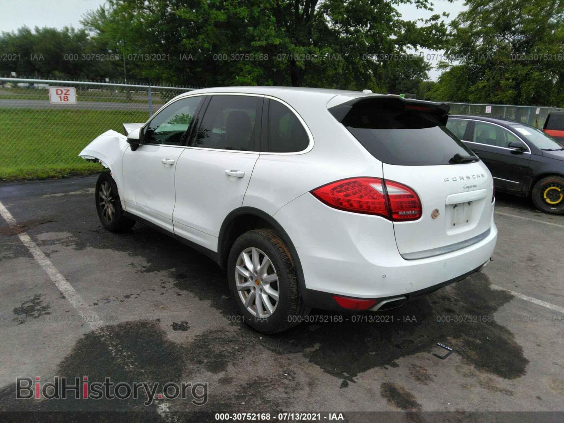 2014 PORSCHE CAYENNE - VIN: WP1AA2A20ELA93703 - Фото 3