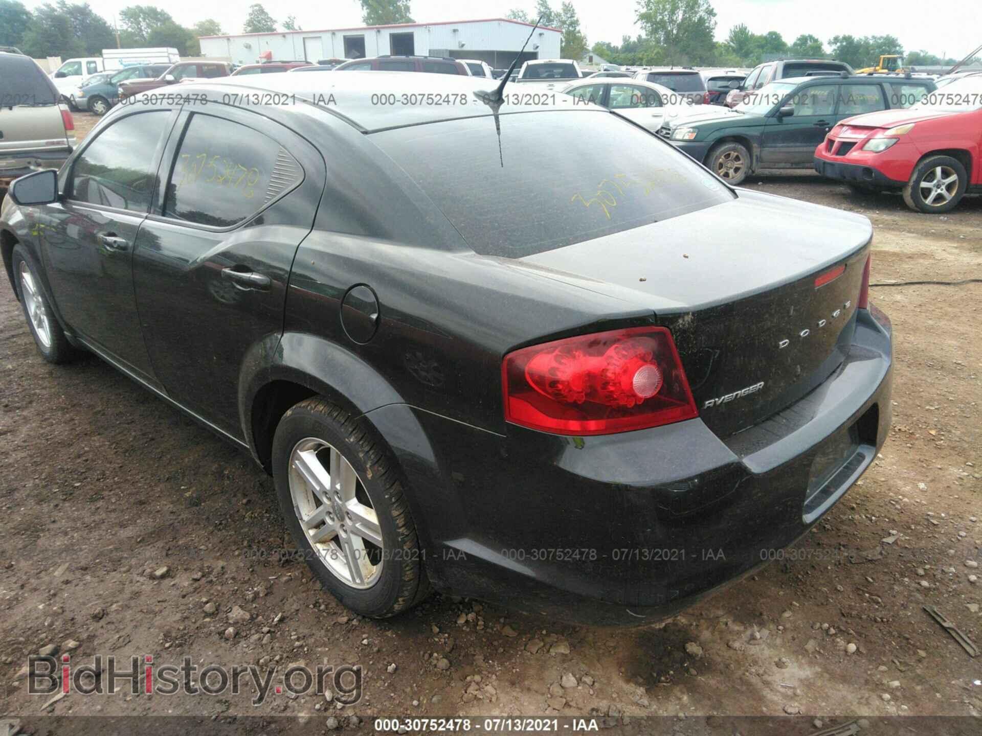 2011 DODGE AVENGER - VIN: 1B3BD1FB6BN524448 - Фото 3