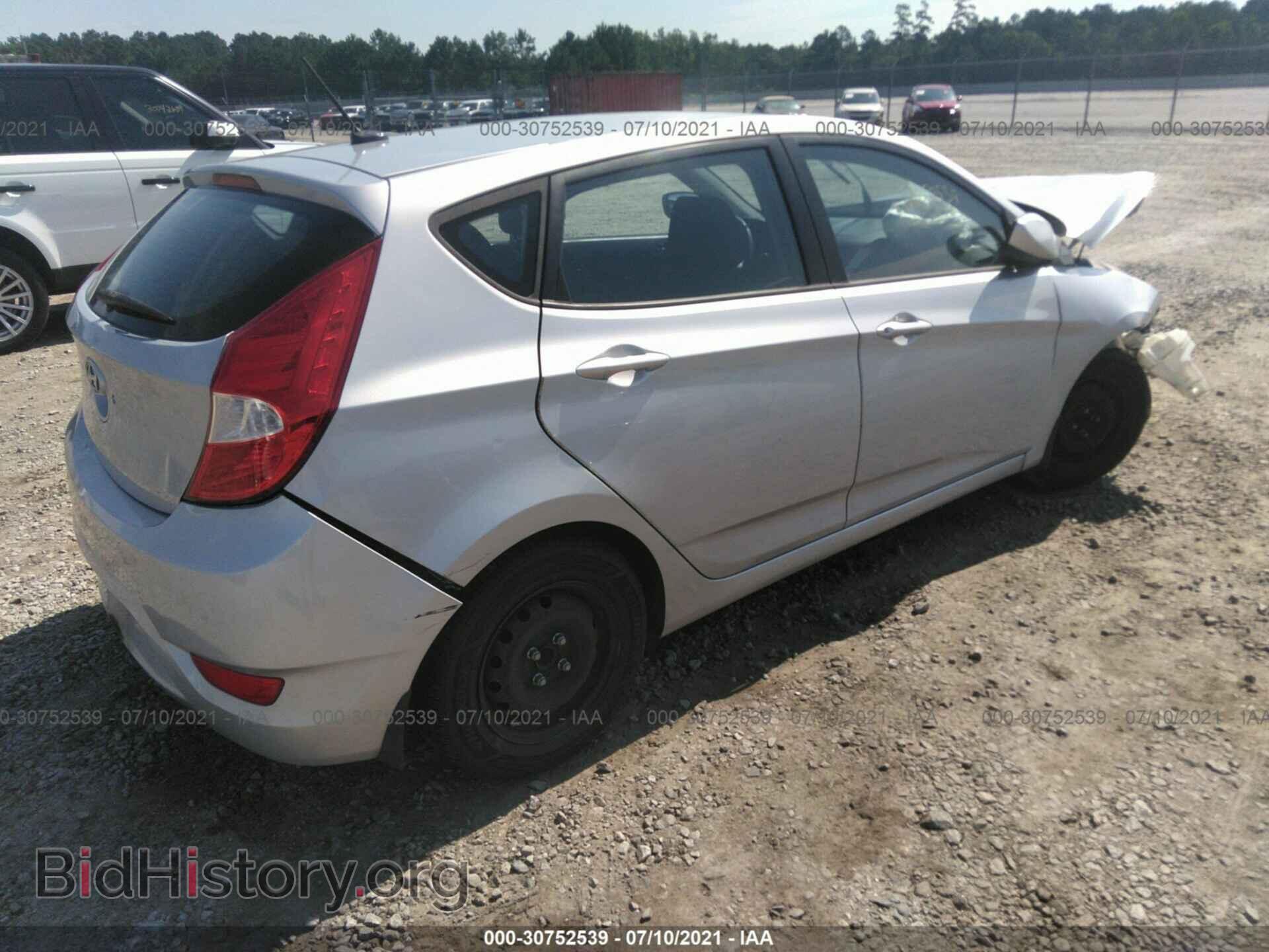 2015 HYUNDAI ACCENT - VIN: KMHCT5AE3FU232262 - Фото 4
