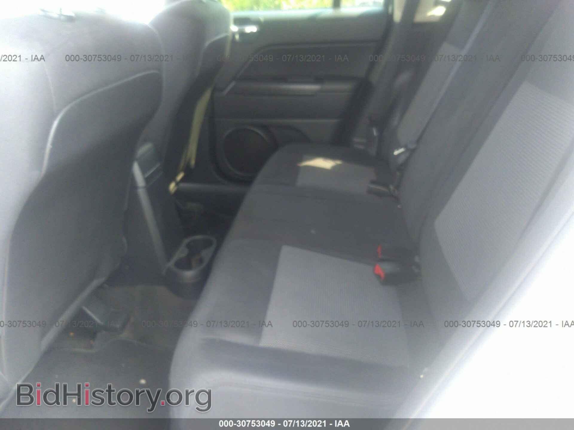 2014 JEEP COMPASS - VIN: 1C4NJDBB7ED777557 - Photo 8