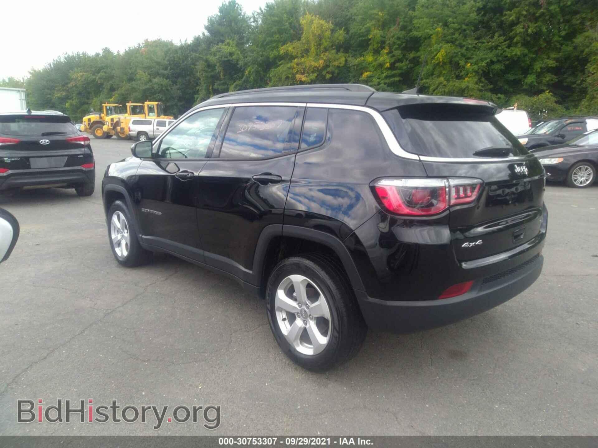 2019 JEEP COMPASS - VIN: 3C4NJDBBXKT593929 - Фото 3