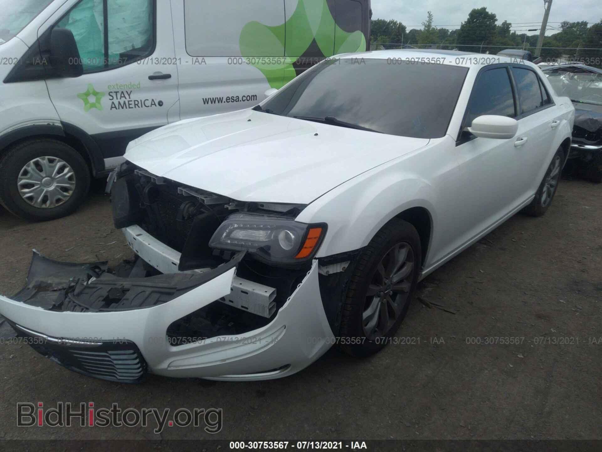 2014 CHRYSLER 300 - VIN: 2C3CCAGG9EH283874 - Фото 2