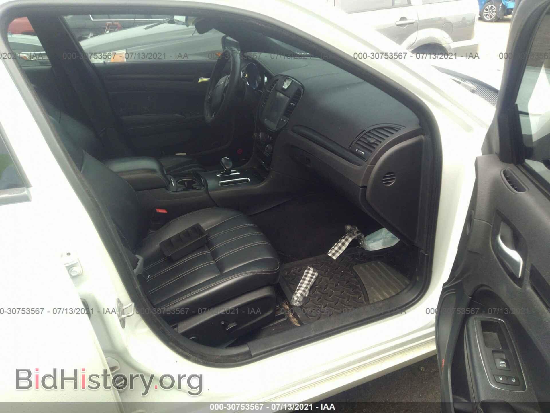 2014 CHRYSLER 300 - VIN: 2C3CCAGG9EH283874 - Фото 5