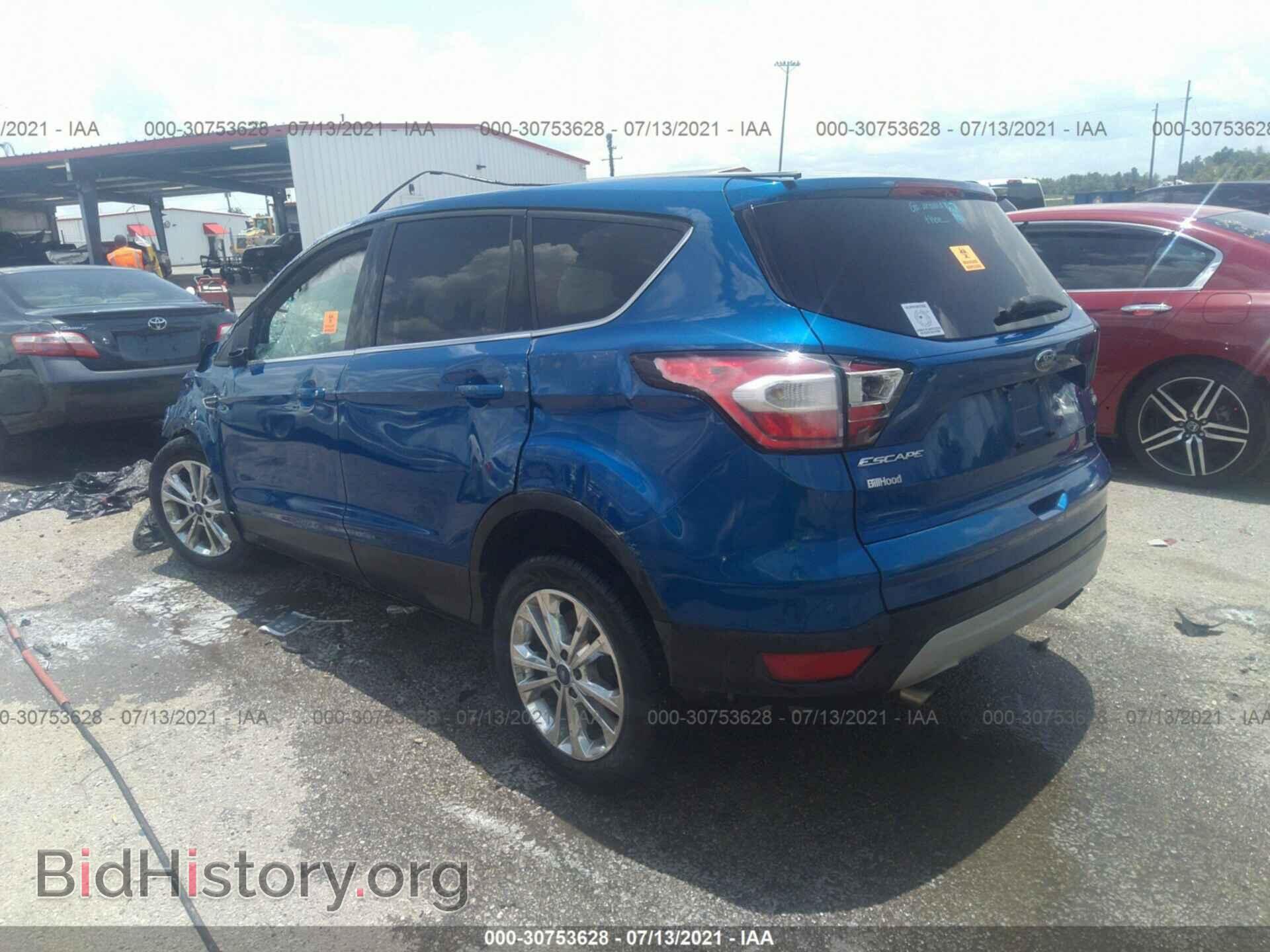 2017 FORD ESCAPE - VIN: 1FMCU0GDXHUB56668 - Фото 3