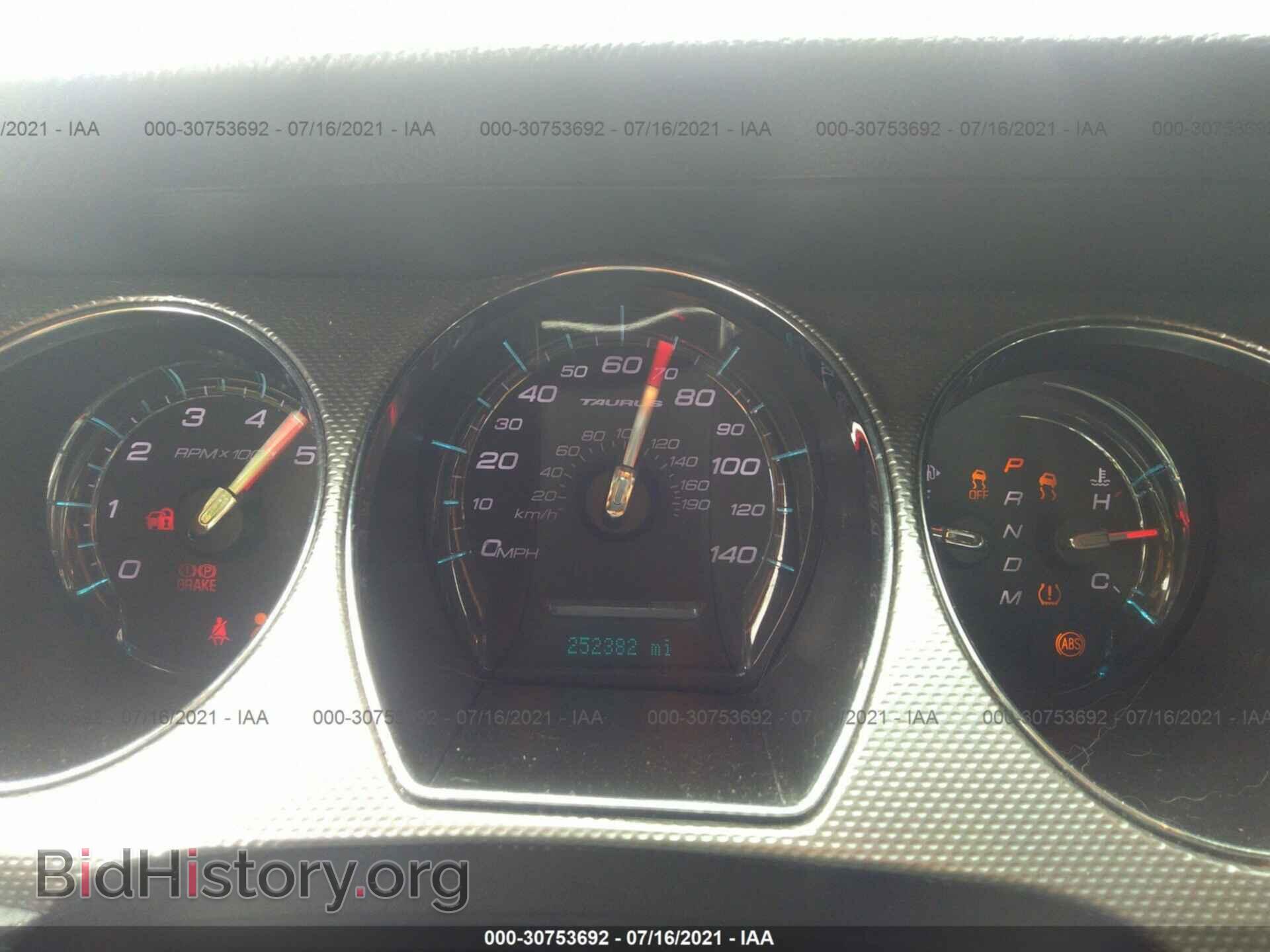2011 FORD TAURUS - VIN: 1FAHP2EWXBG109282 - Фото 7
