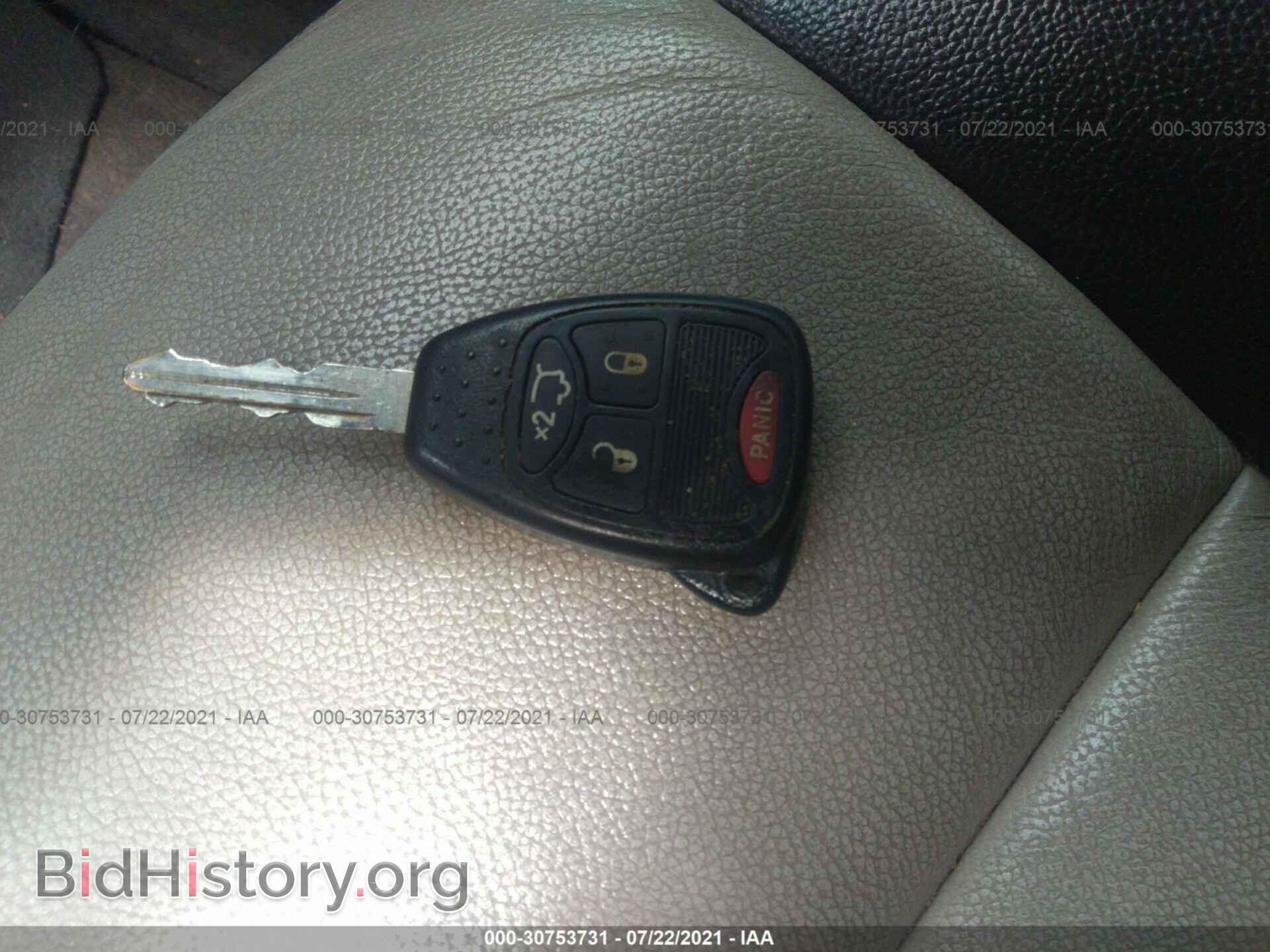 2006 CHRYSLER 300 - VIN: 2C3KA53G26H320165 - Фото 11