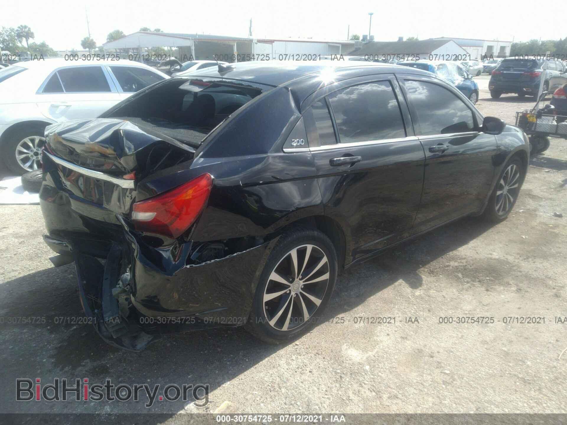 2012 CHRYSLER 200 - VIN: 1C3CCBBG4CN249794 - Фото 4