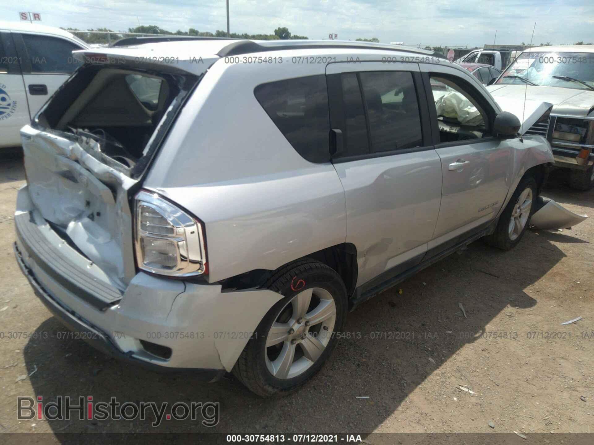 2012 JEEP COMPASS - VIN: 1C4NJCBA5CD512456 - Photo 4