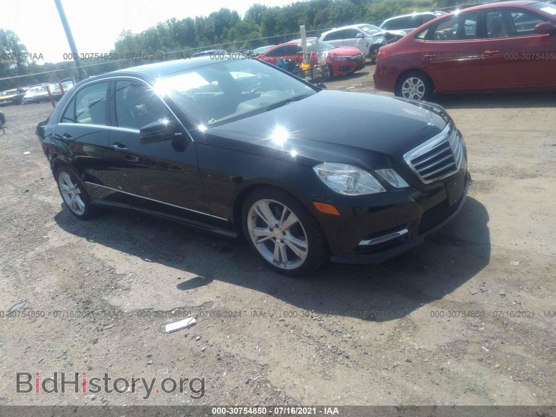 Photo WDDHF5KB8DA711190 - MERCEDES-BENZ E-CLASS 2013