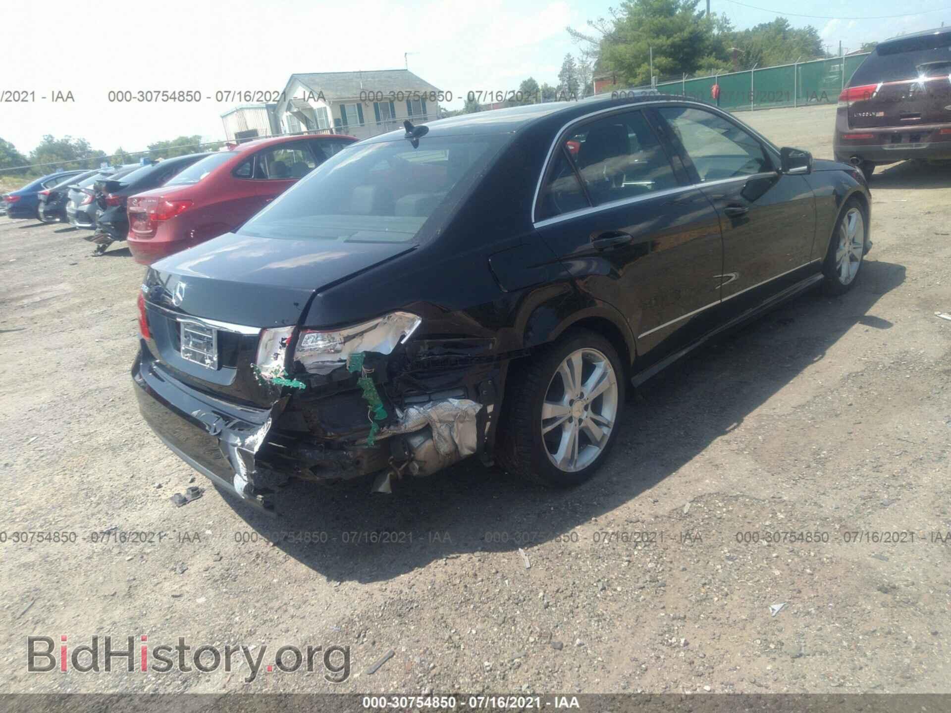 2013 MERCEDES-BENZ E-CLASS - VIN: WDDHF5KB8DA711190 - Фото 4