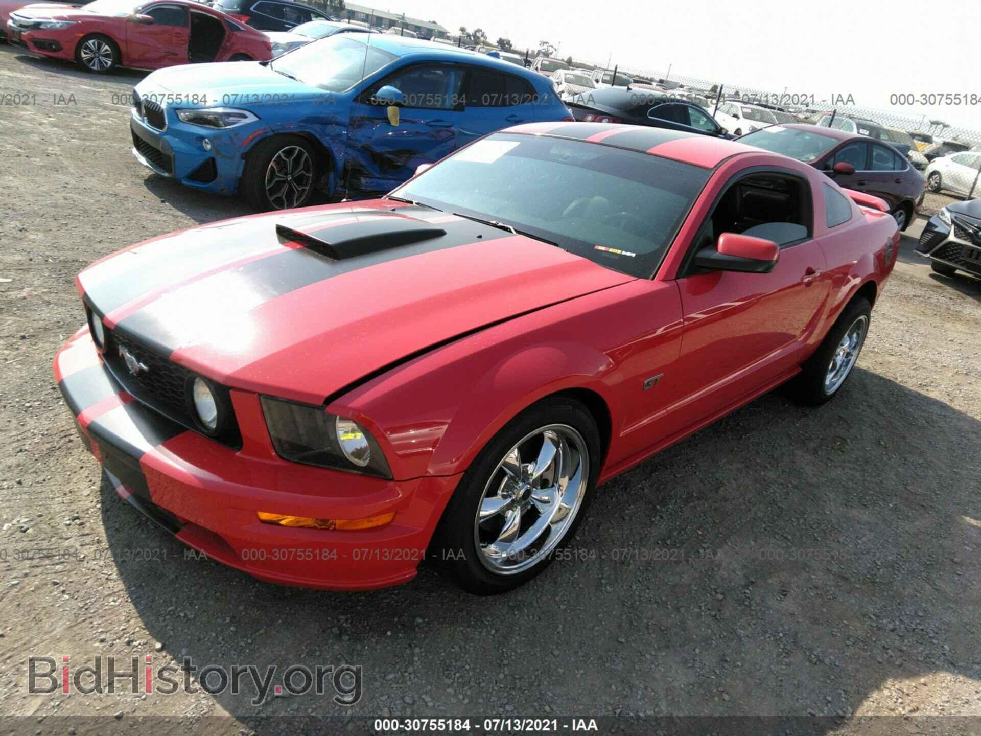 2007 FORD MUSTANG - VIN: 1ZVHT82H775345189 - Фото 2