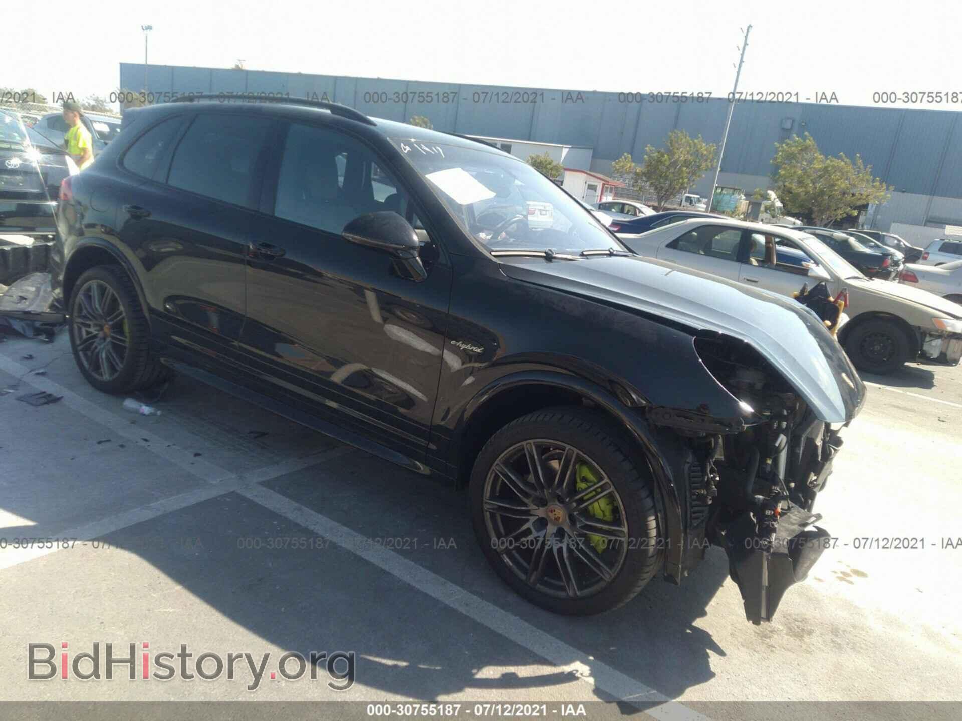 Фотография WP1AE2A22HLA73218 - PORSCHE CAYENNE 2017