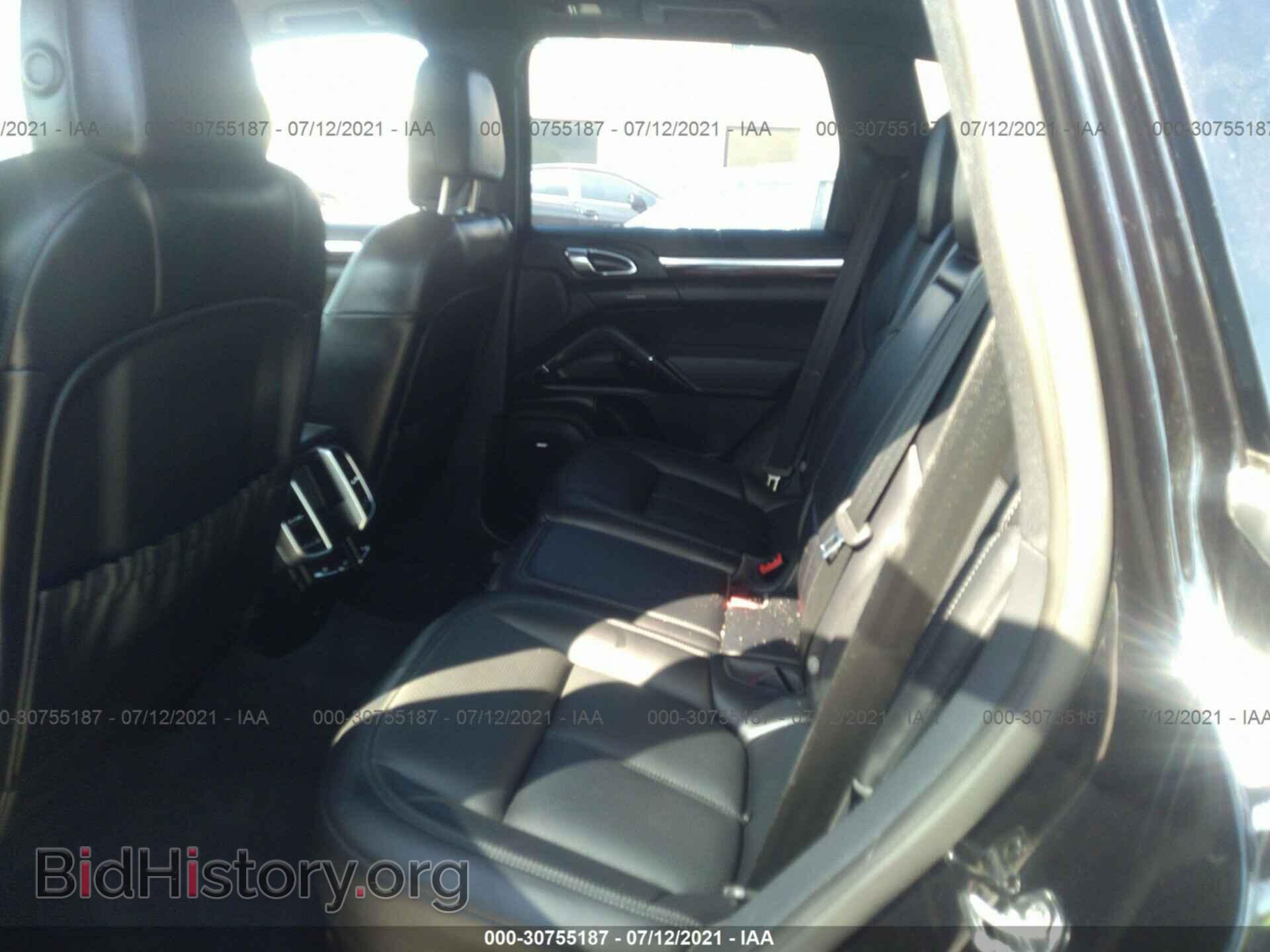 2017 PORSCHE CAYENNE - VIN: WP1AE2A22HLA73218 - Фото 8