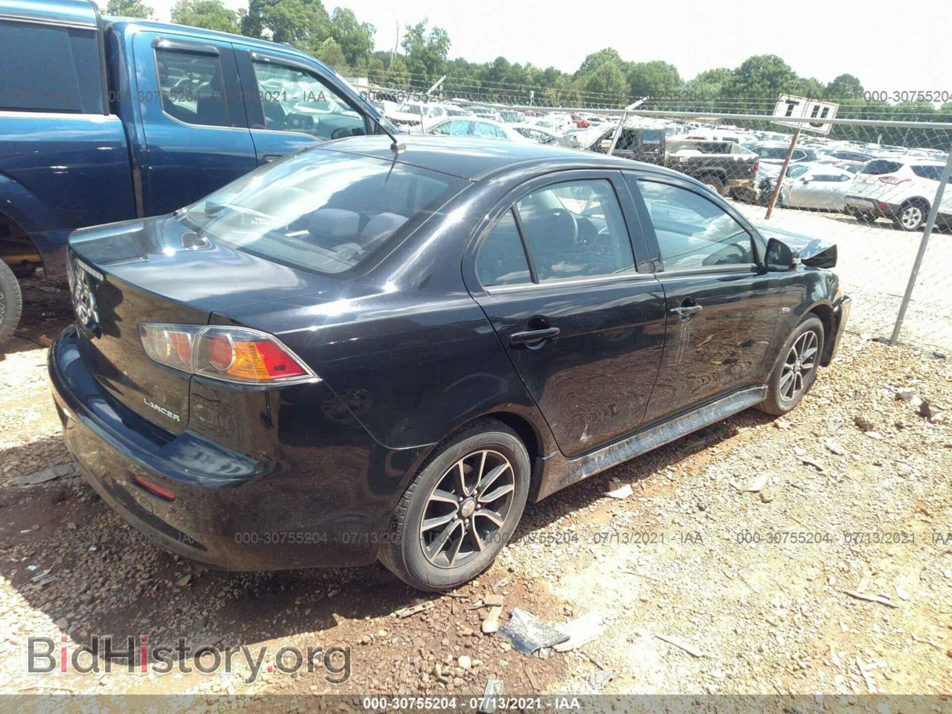 2017 MITSUBISHI LANCER - VIN: JA32U2FU9HU005946 - Фото 4