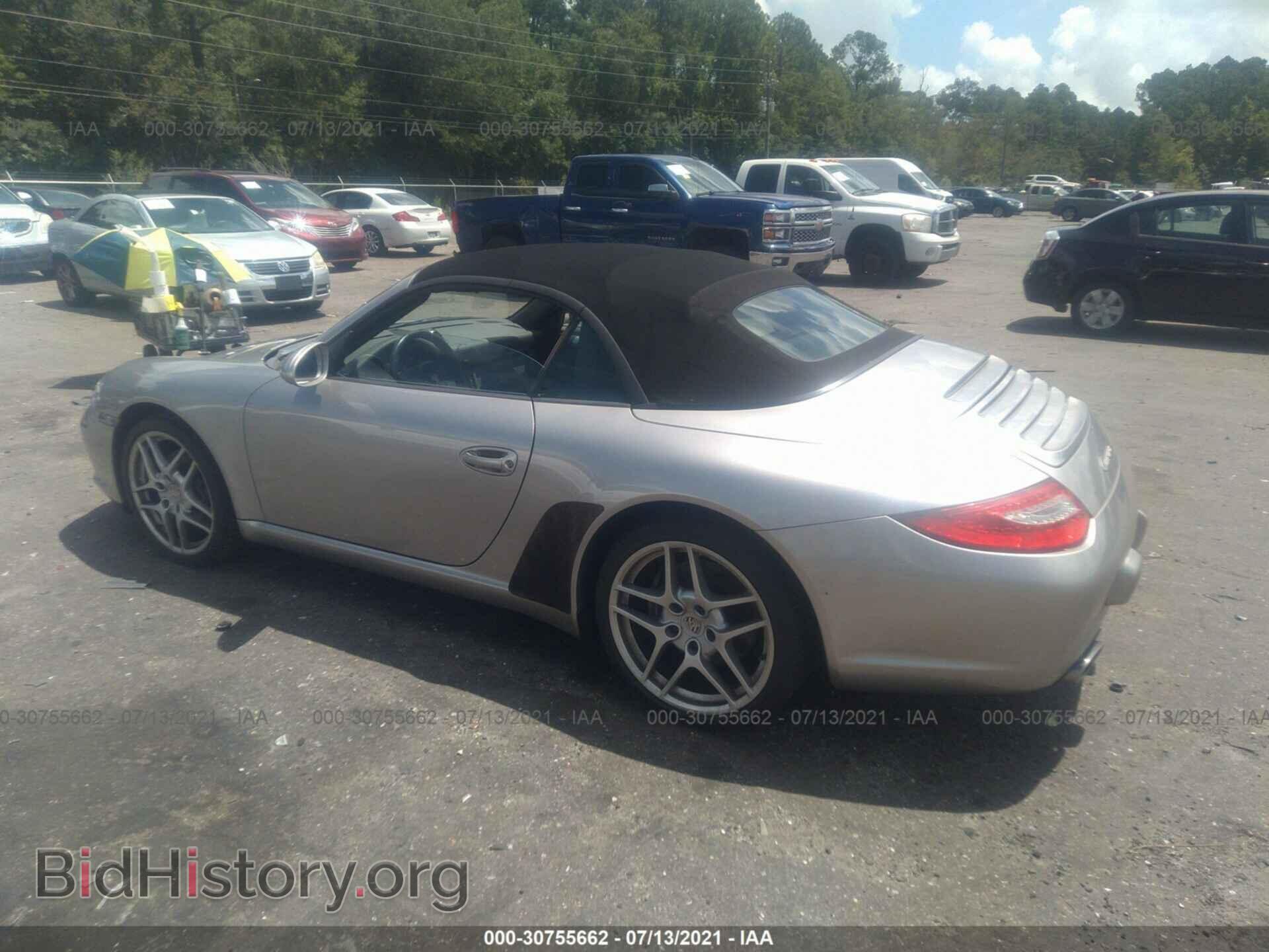 2011 PORSCHE 911 - VIN: WP0CA2A92BS740241 - Фото 3