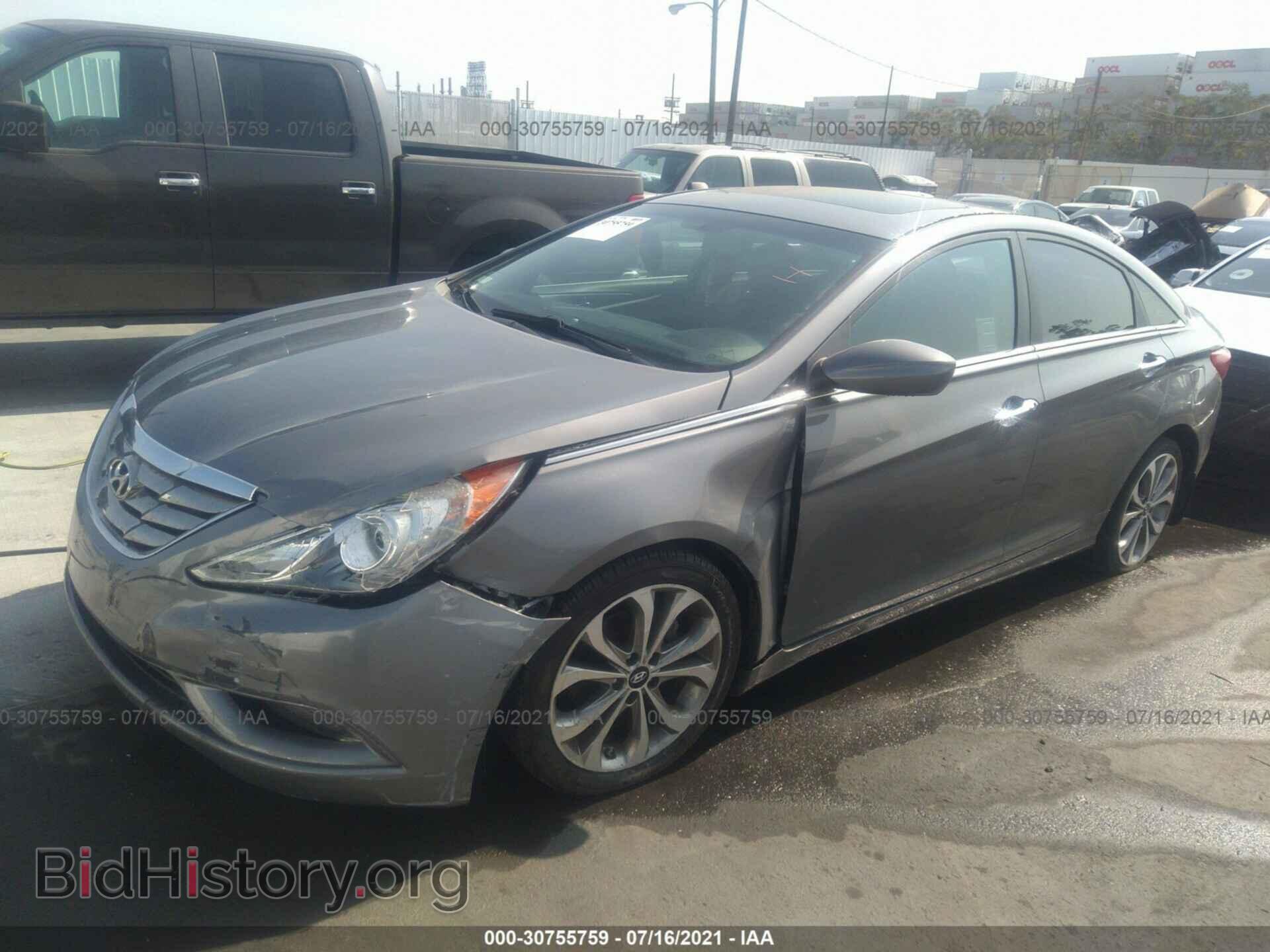2013 HYUNDAI SONATA - VIN: 5NPEC4ABXDH734609 - Фото 2