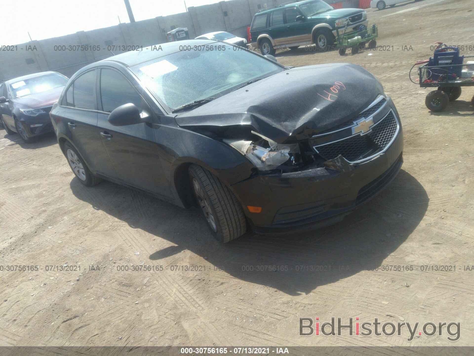 Photo 1G1PA5SH3D7239057 - CHEVROLET CRUZE 2013