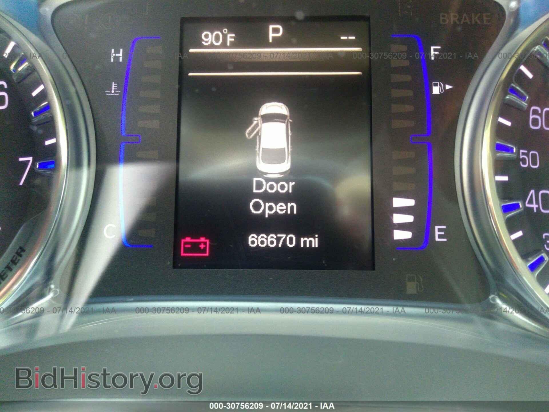 2016 CHRYSLER 200 - VIN: 1C3CCCFB5GN194167 - Фото 7