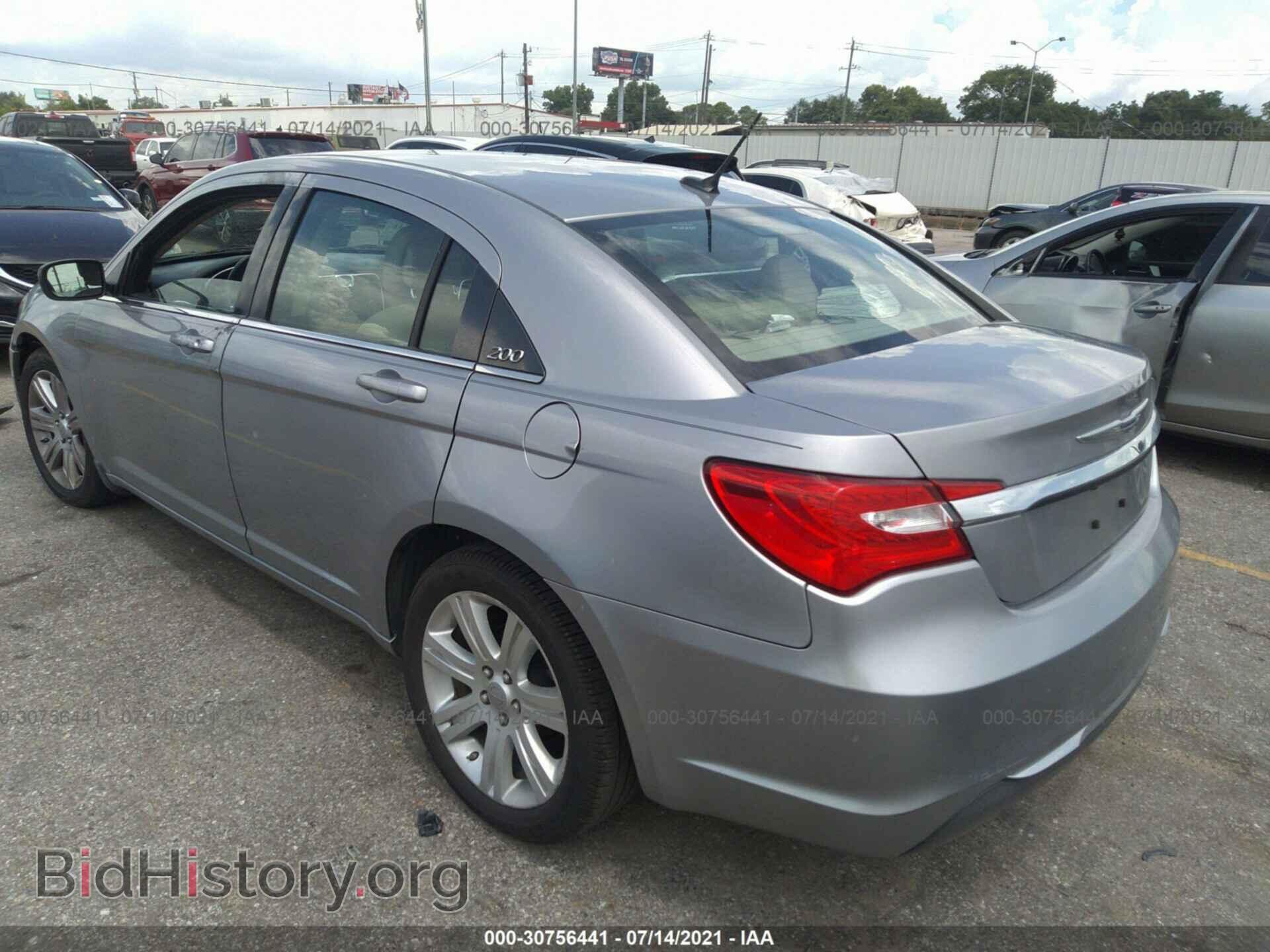 2013 CHRYSLER 200 - VIN: 1C3CCBBB2DN577060 - Фото 3