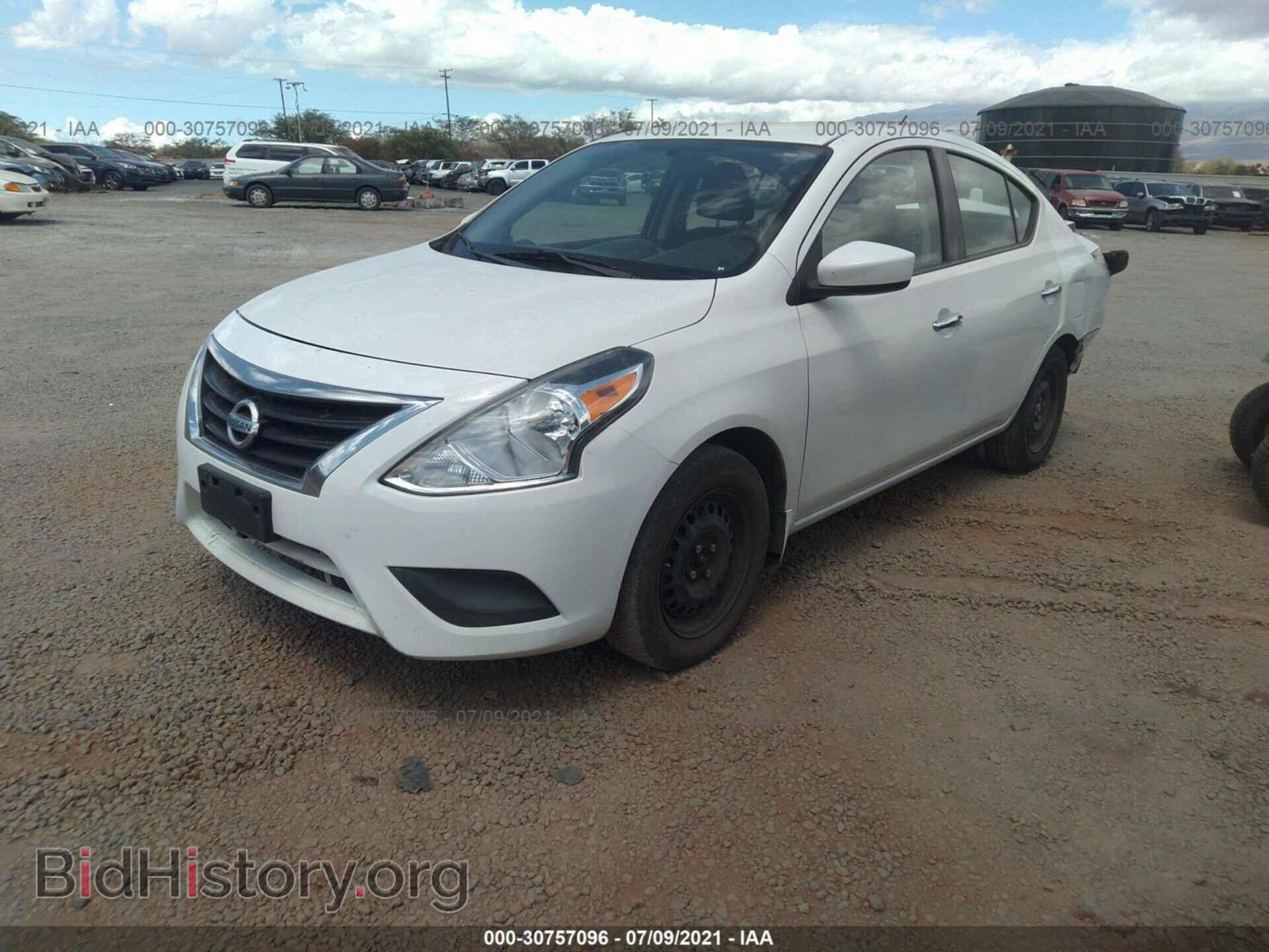 2015 NISSAN VERSA - VIN: 3N1CN7AP2FL942052 - Фото 2