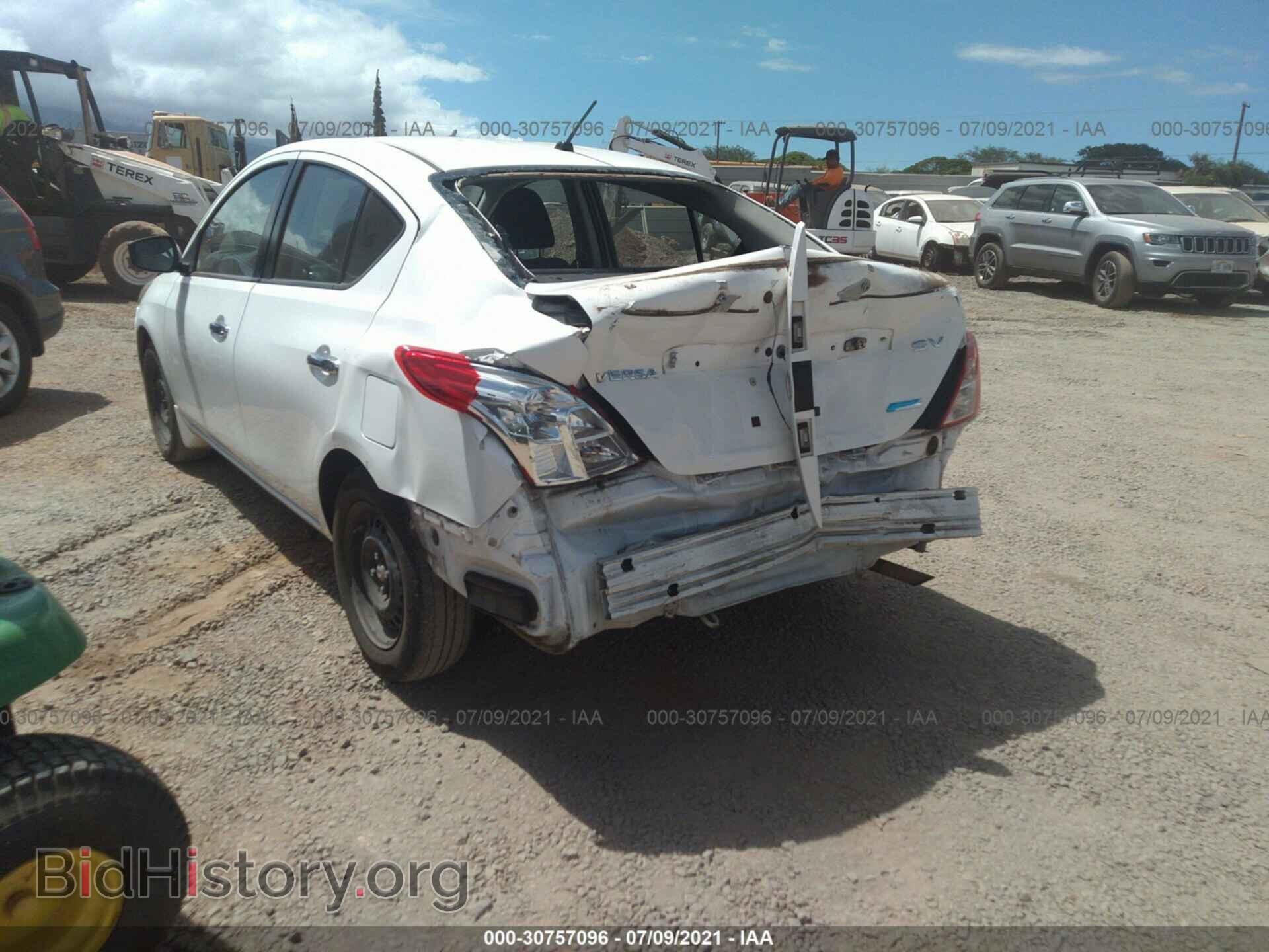 2015 NISSAN VERSA - VIN: 3N1CN7AP2FL942052 - Фото 3