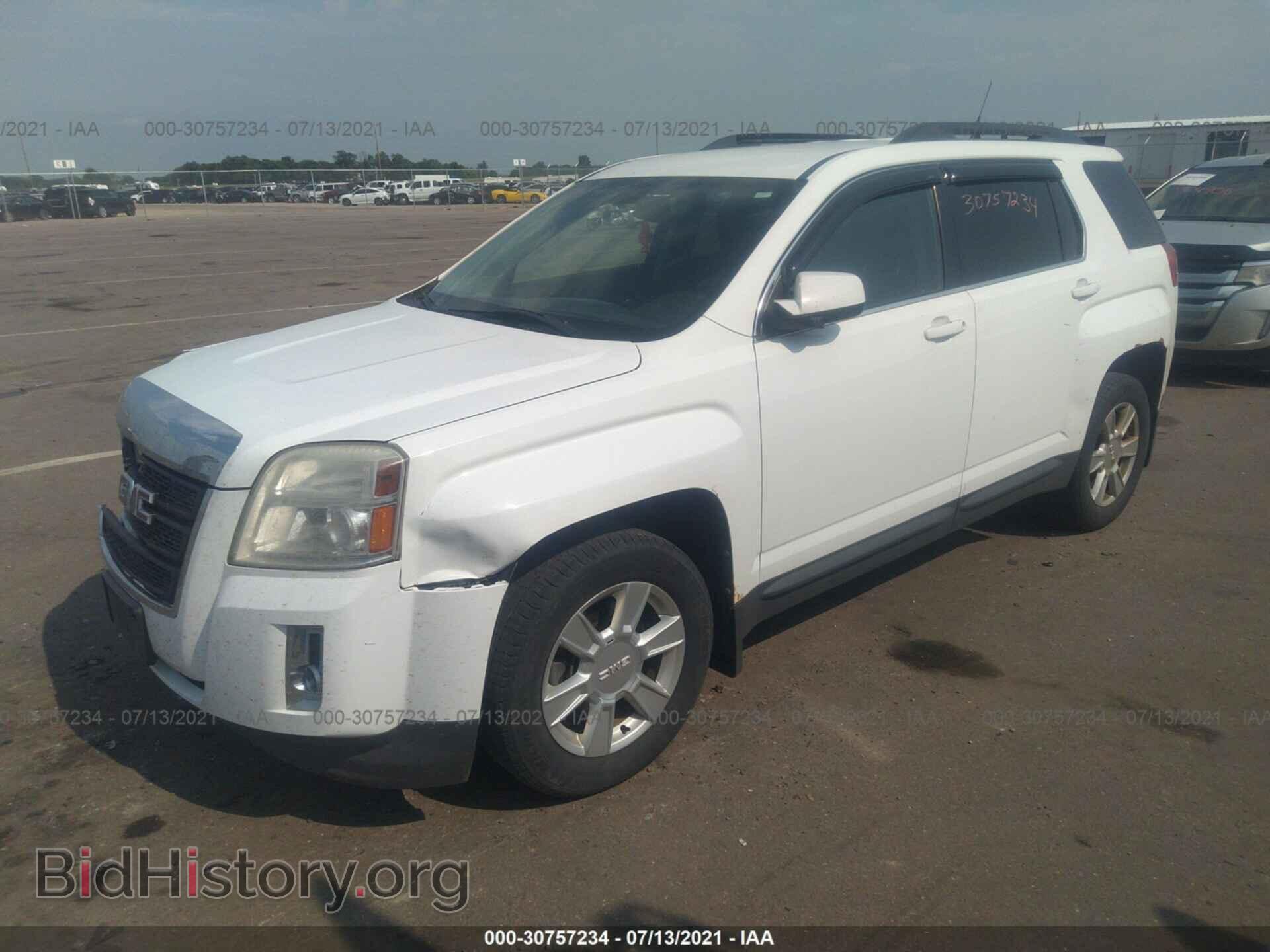 2010 GMC TERRAIN - VIN: 2CTALDEW0A6400931 - Photo 2