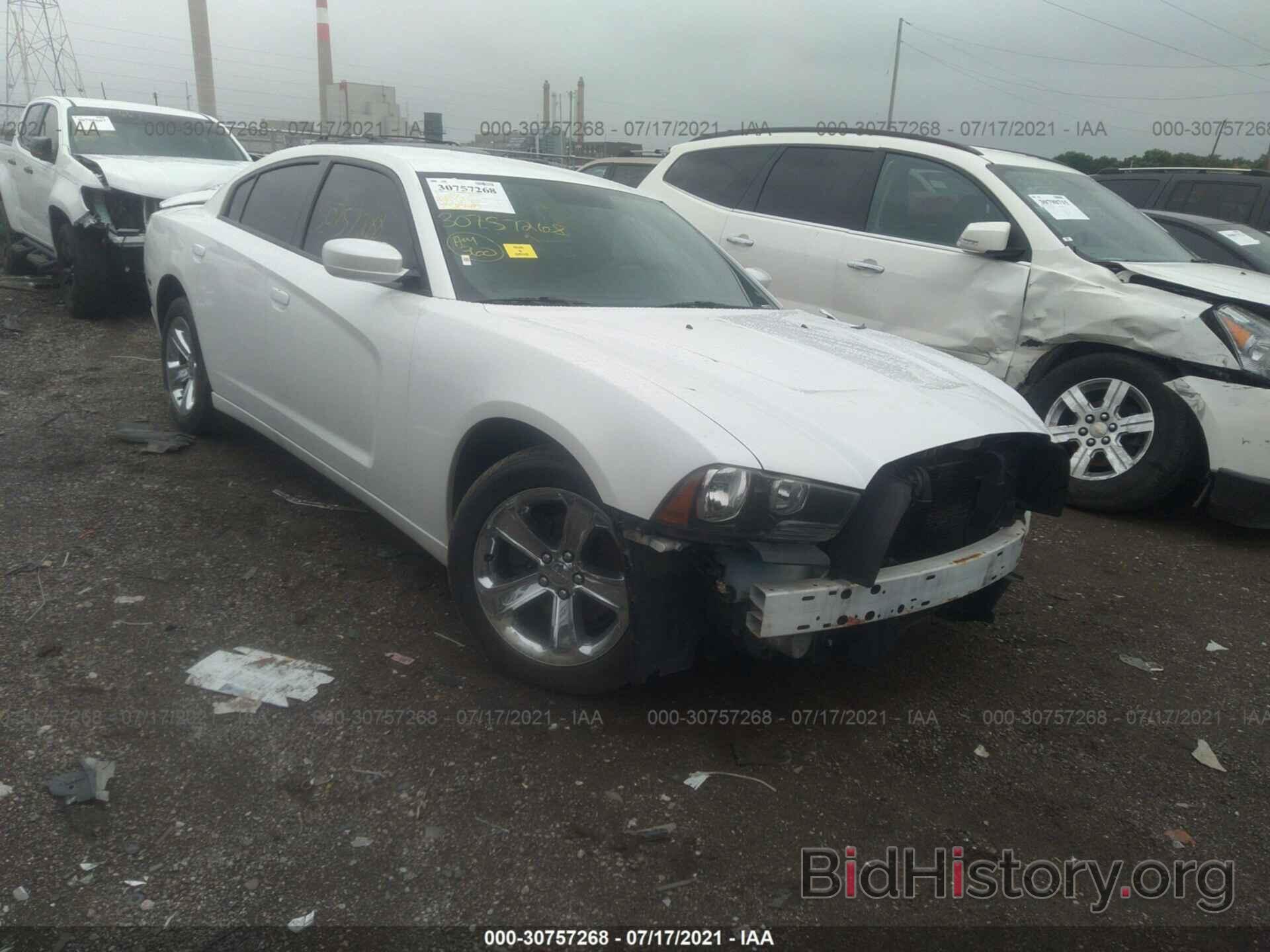 Photo 2C3CDXBG4DH681421 - DODGE CHARGER 2013