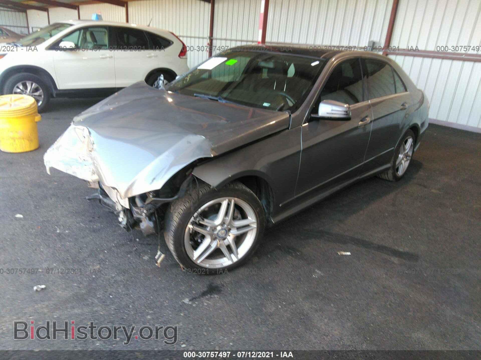 2011 MERCEDES-BENZ E-CLASS - VIN: WDDHF8HB0BA399873 - Фото 2
