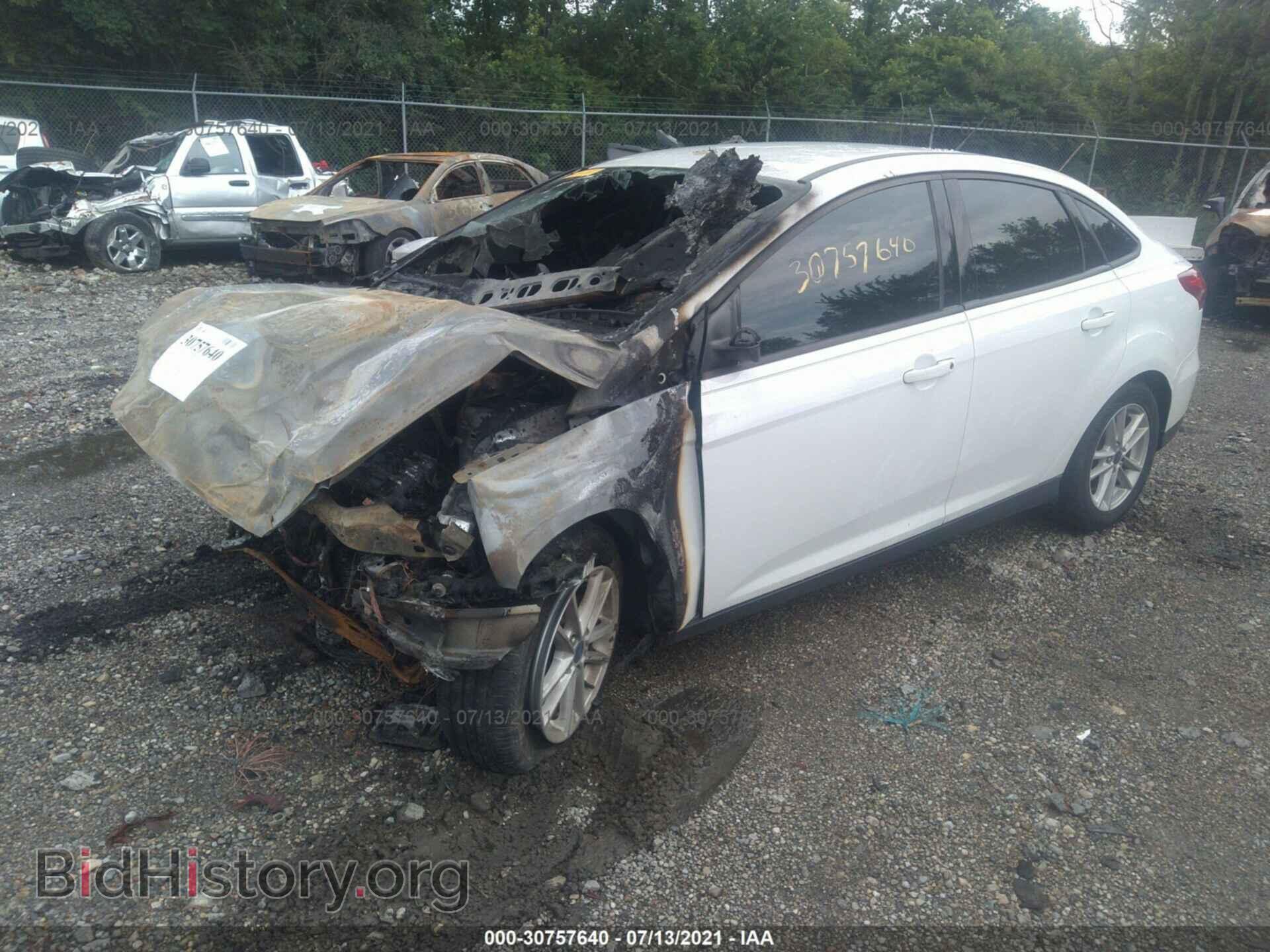 2017 FORD FOCUS - VIN: 1FADP3F29HL218767 - Фото 2