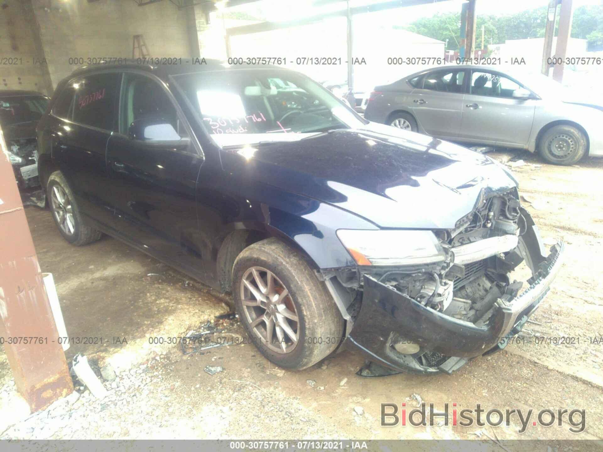 Photo WA1CKAFP1AA050641 - AUDI Q5 2010