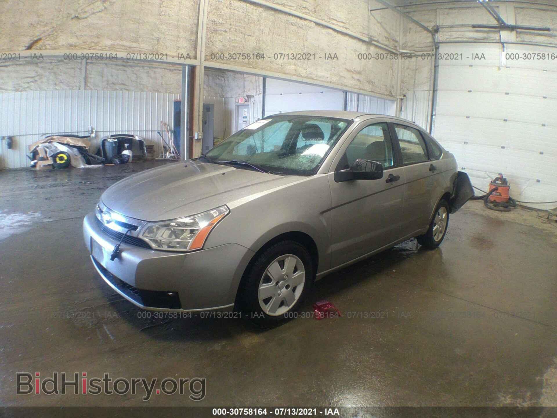 2008 FORD FOCUS - VIN: 1FAHP34N88W289052 - Фото 2