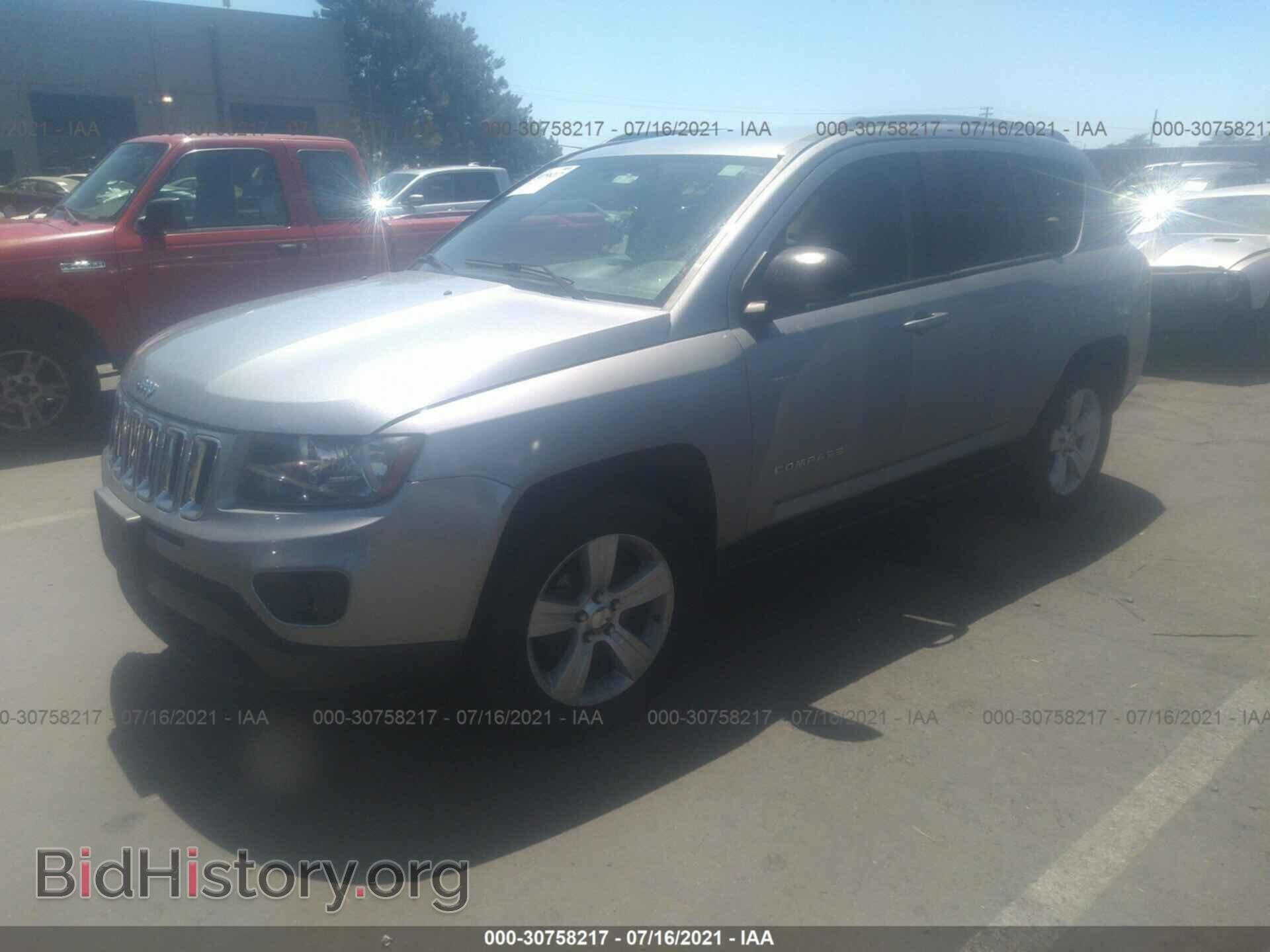 2014 JEEP COMPASS - VIN: 1C4NJDBBXED820997 - Photo 2