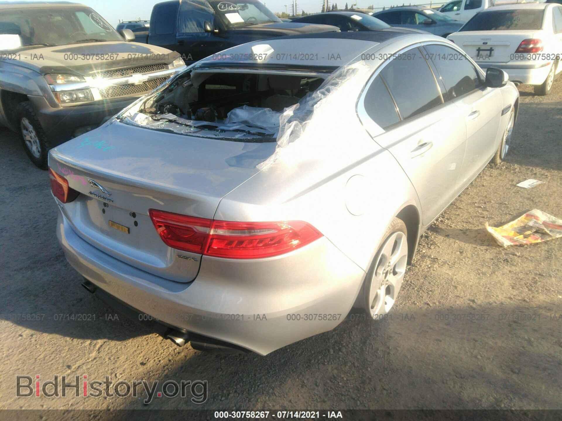2017 JAGUAR XE - VIN: SAJAR4BG9HA976510 - Фото 4