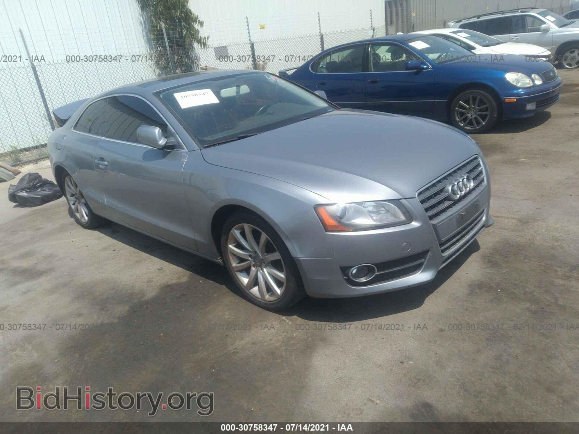 Photo WAUCFAFR1AA069621 - AUDI A5 2010