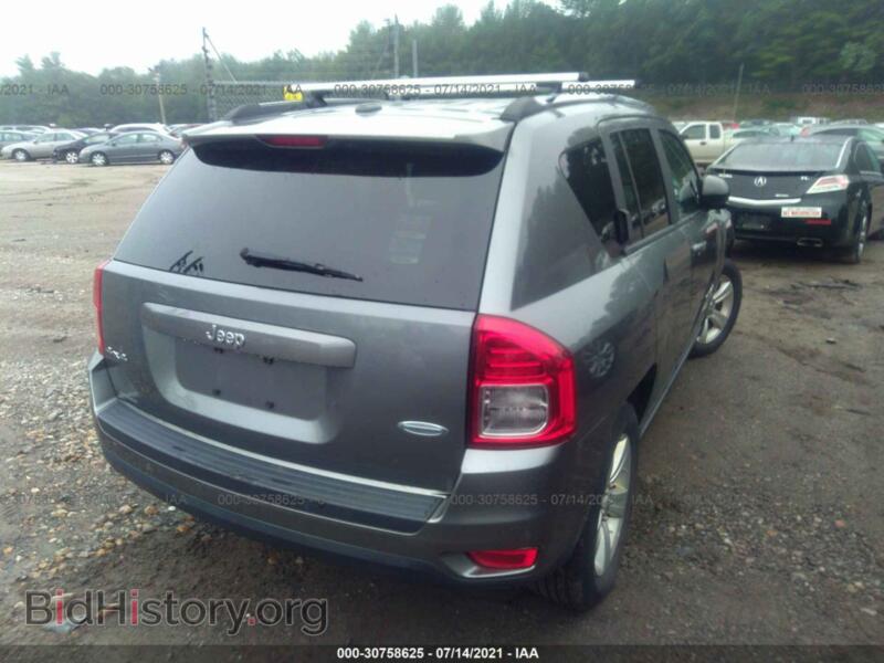 2011 Jeep COMPASS (VIN 1J4NF1FB1BD277202) — photo 4 of 11