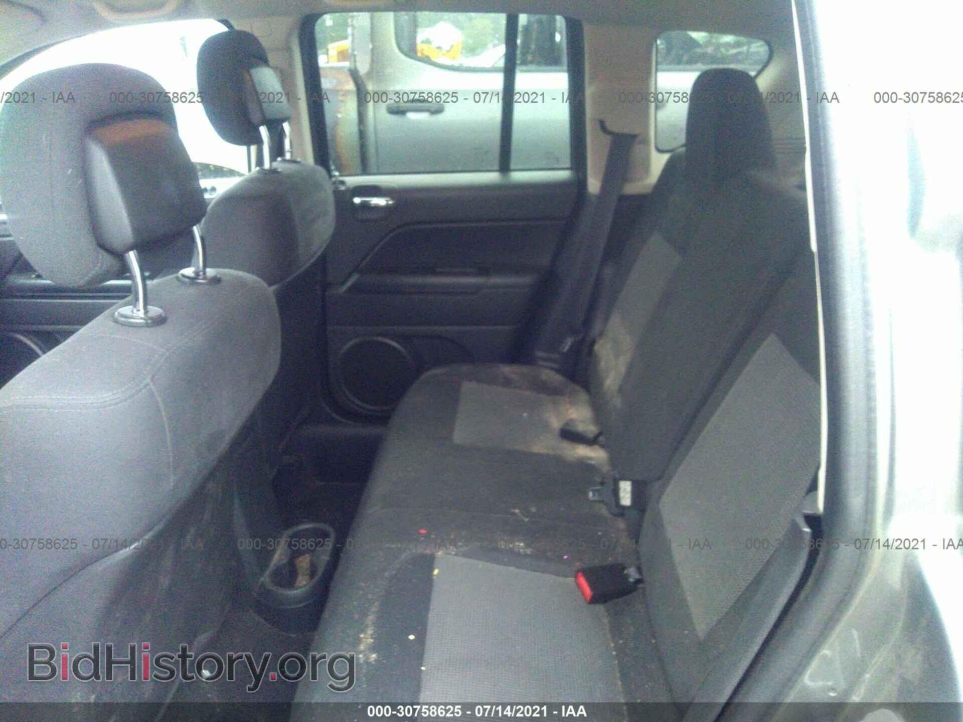 2011 JEEP COMPASS - VIN: 1J4NF1FB1BD277202 - Фото 8