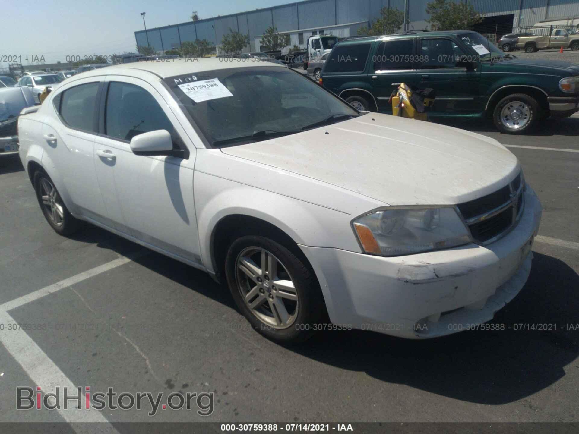 Photo 1B3CC5FB2AN220594 - DODGE AVENGER 2010