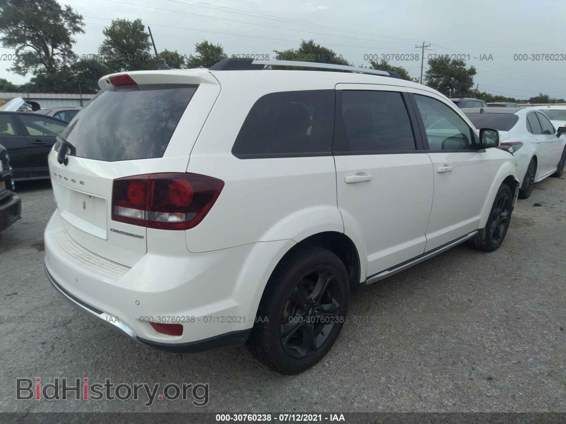 2020 DODGE JOURNEY - VIN: 3C4PDCGB3LT206366 - Фото 4