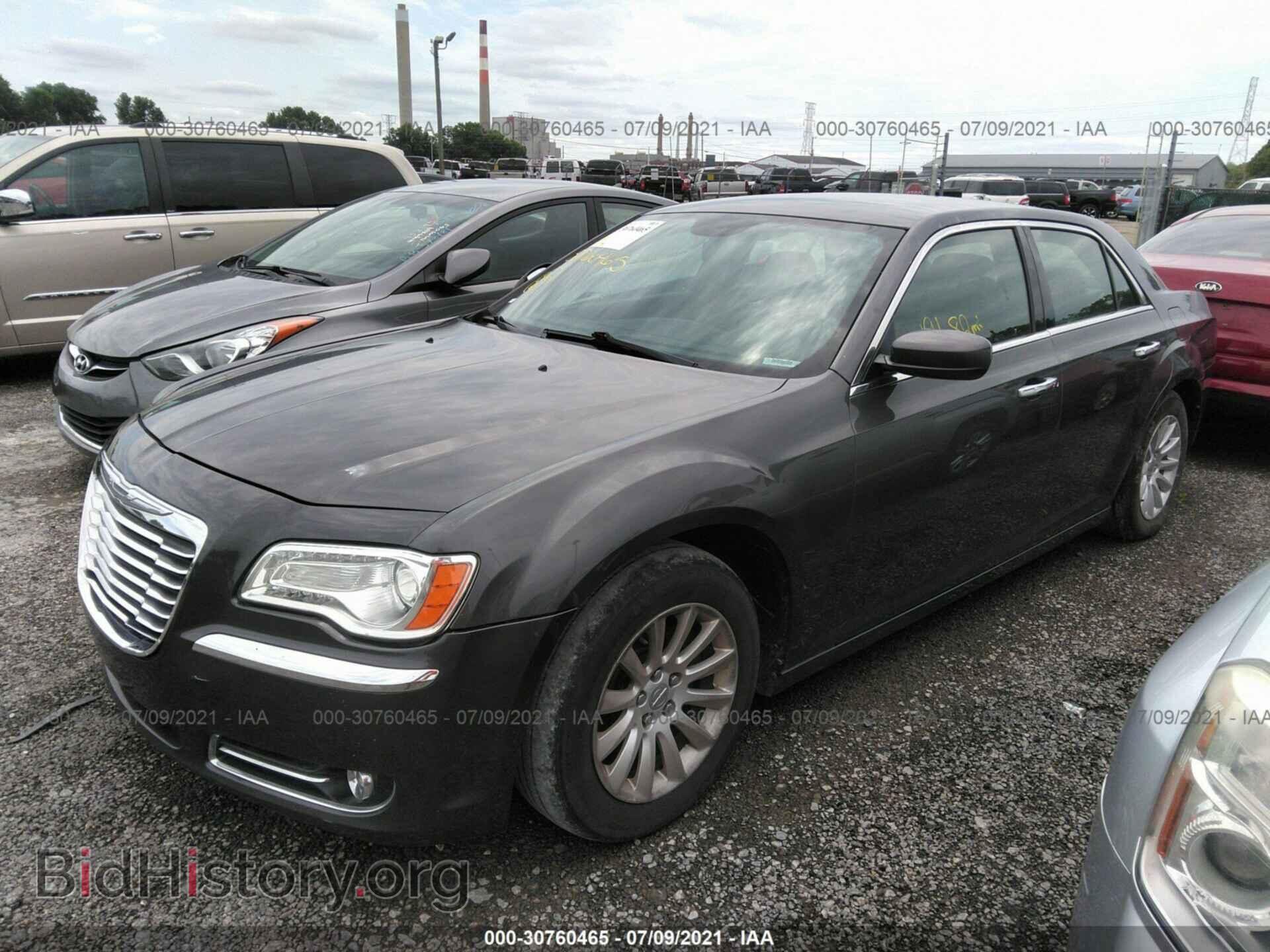 2013 CHRYSLER 300 - VIN: 2C3CCAAG4DH544545 - Фото 2