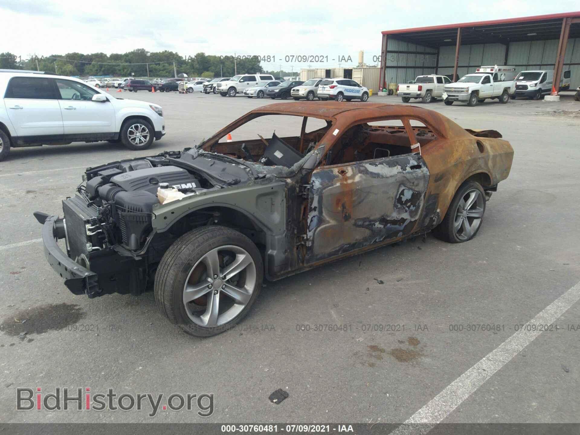 2015 DODGE CHALLENGER - VIN: 2C3CDZAT4FH888792 - Photo 2