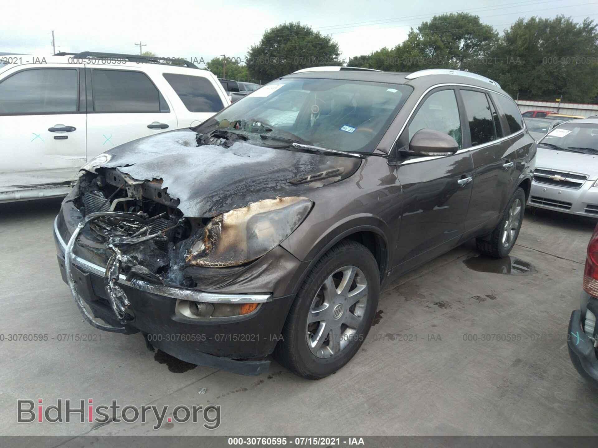 2008 BUICK ENCLAVE - VIN: 5GAEV23778J165370 - Фото 2