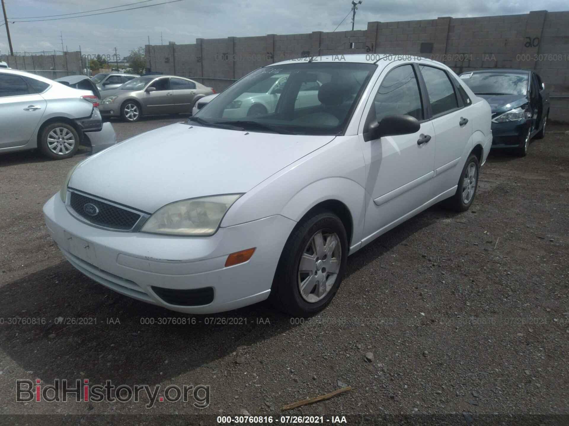 2007 FORD FOCUS - VIN: 1FAFP34N67W106236 - Фото 2