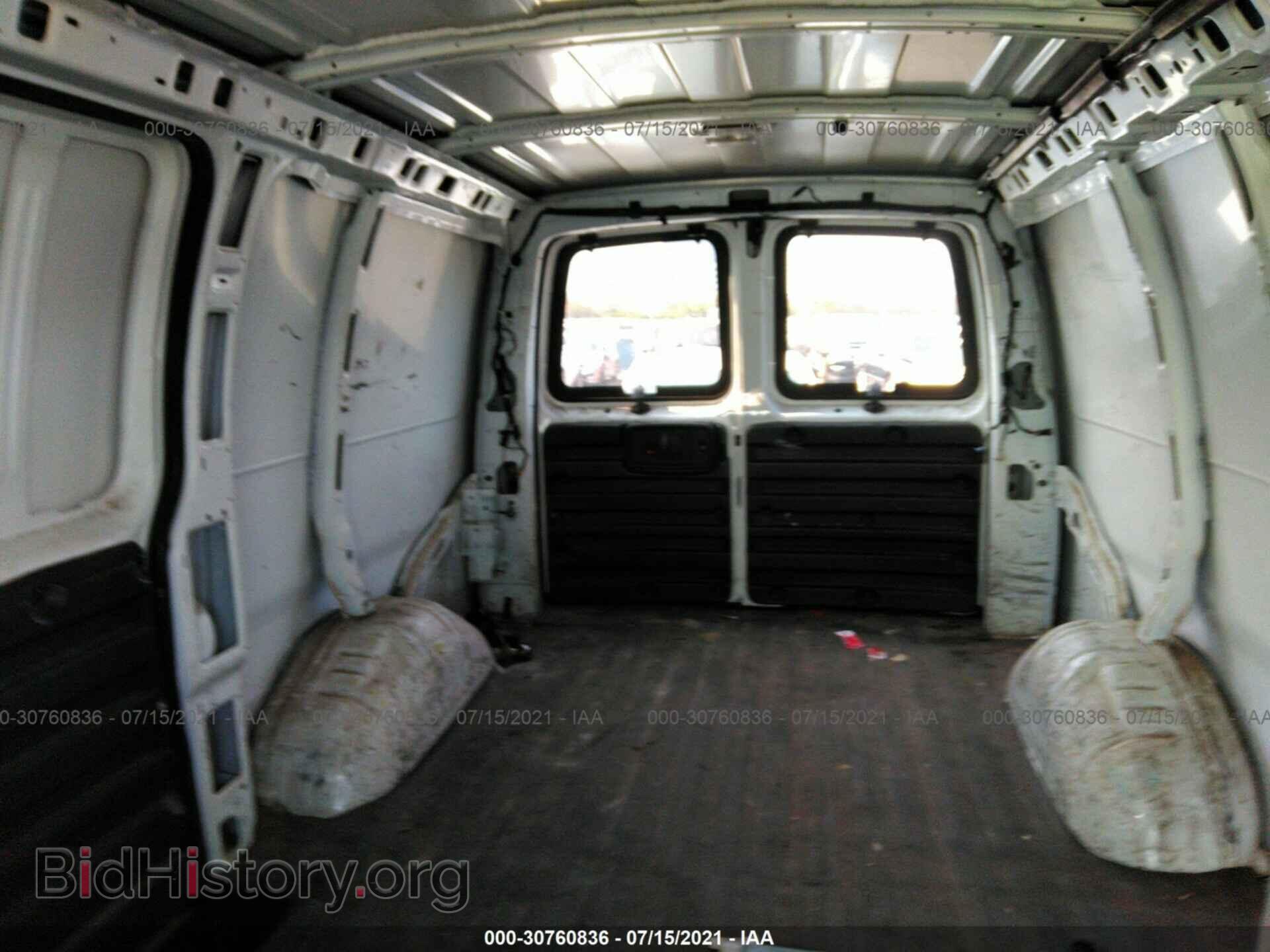 2011 CHEVROLET EXPRESS CARGO VAN - VIN: 1GCWGFCG8B1178558 - Фото 8